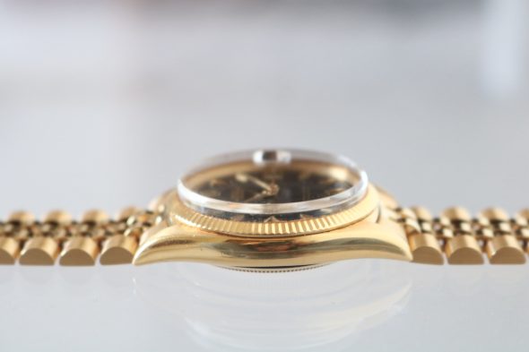 reg.6606 YG Gilt